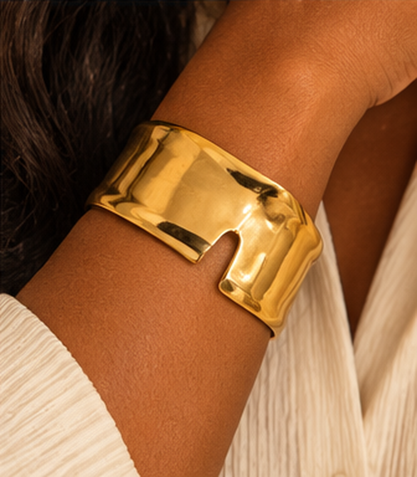 Clyde 18K Gold Non-Tarnish Abstract Bold Bangle